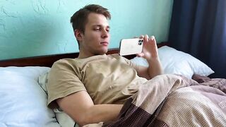 Сестра отучает брата от дрочки и ебется