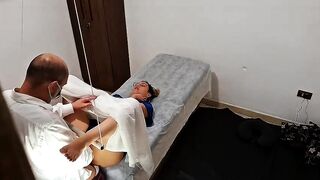 Доктор выебал чужую жену после куни